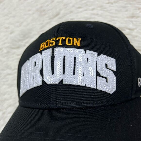 Reebok Women’s NHL Boston Bruins Sequin Hat - Picture 2 of 5